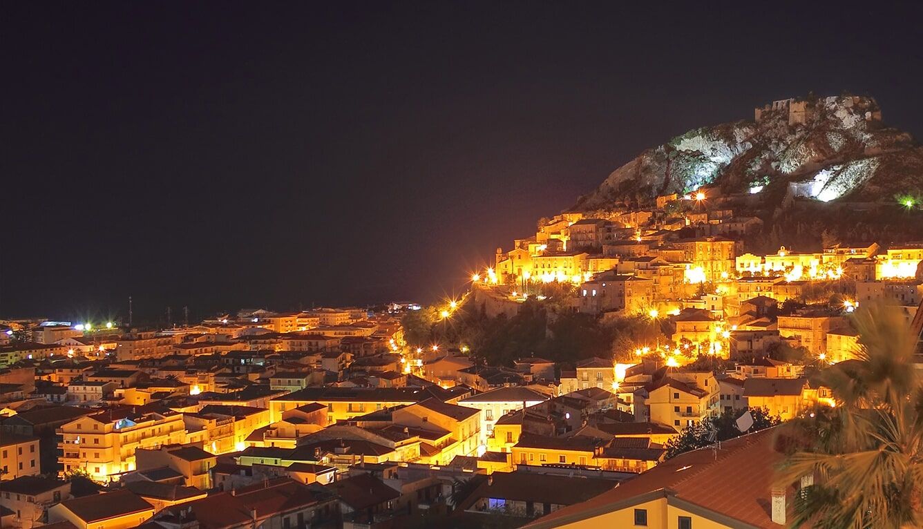 Amantea, il Pd all’attacco: «Interi quartieri al buio da giorni»