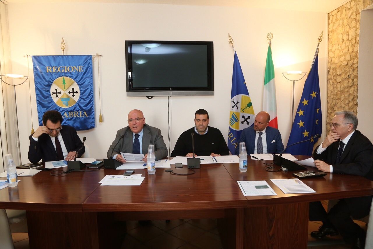 Fondi Ue, Oliverio bacchetta Scopelliti