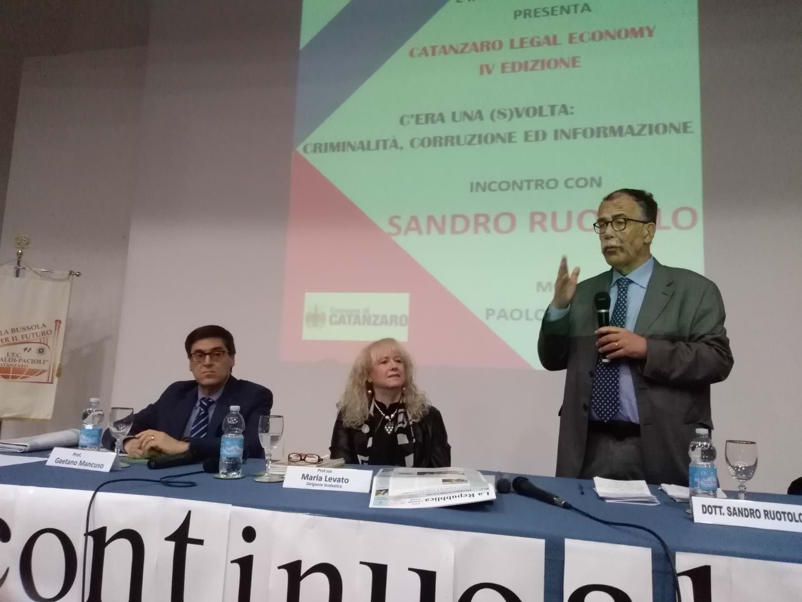«Battere la corruzione e le mafie? Soltanto studiando» – VIDEO