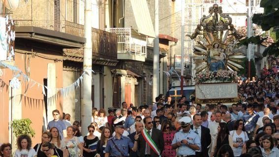 Oppido, il vescovo "sblocca" le processioni pasquali