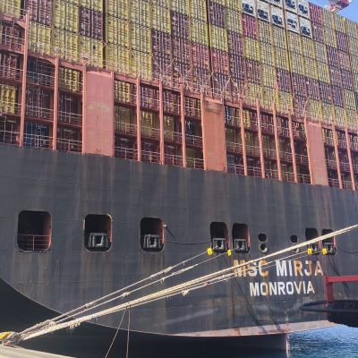 Porto di Gioia Tauro, operativo il cold ironing: investimento da 160 MW per la transizione energetica