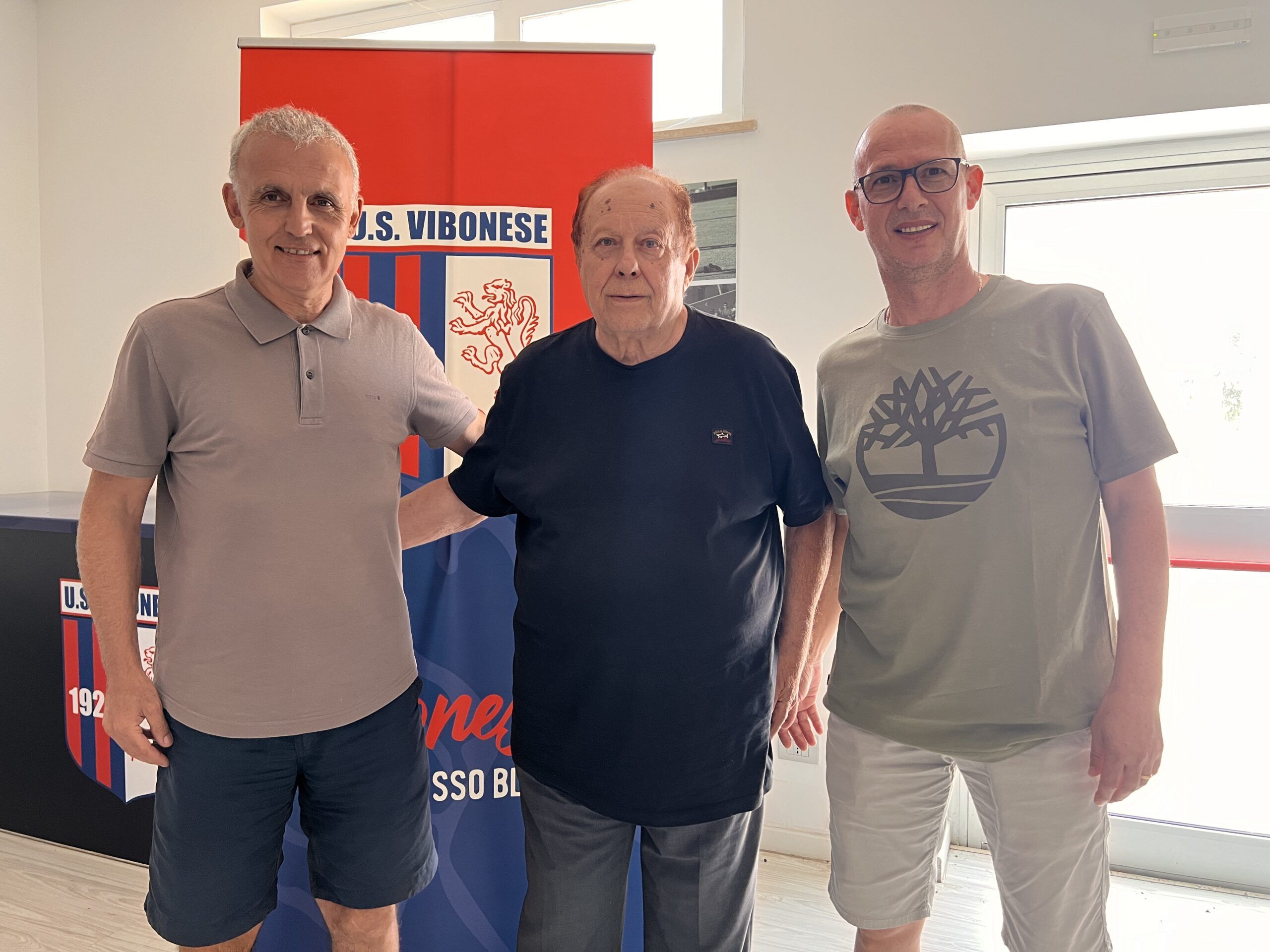 La Vibonese riparte dopo le polemiche: annunciato il nuovo Ds e l’allenatore