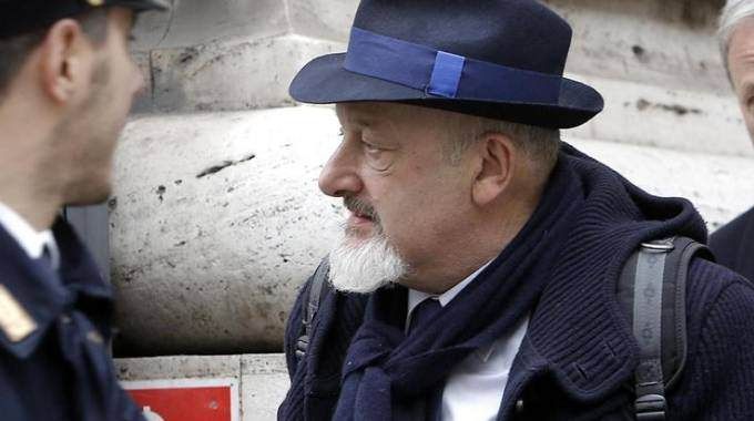 «Gratteri indaga sugli "amici" di Tiziano Renzi»