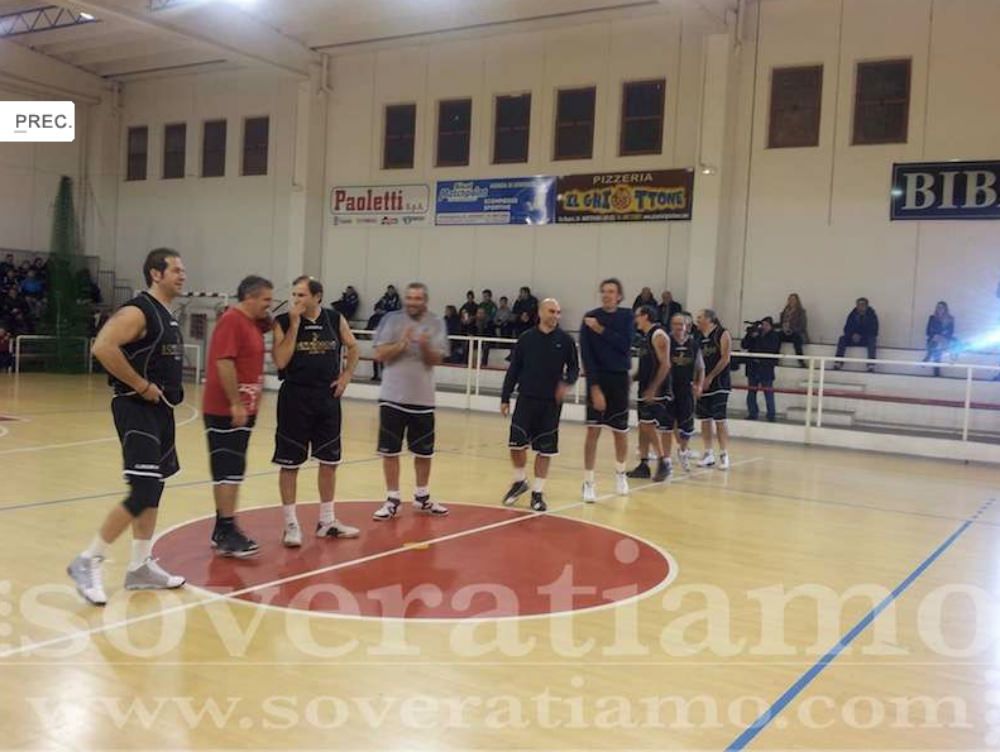 Scopelliti e Sarra non resistono al "richiamo" del basket
