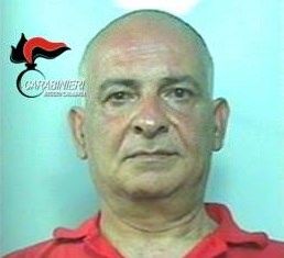 Mentre è ai domiciliari trasforma l’orto in piantagione di cannabis