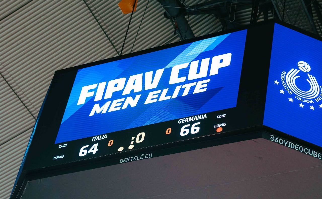 Italvolley da record, a Reggio Calabria il set più lungo della storia della pallavolo: finisce 66-64