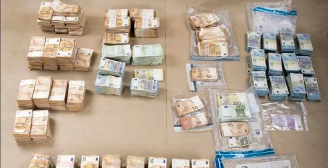 «La cassaforte va svuotata». Così la catena di autolavaggi in Germania ripuliva i soldi della ‘ndrangheta