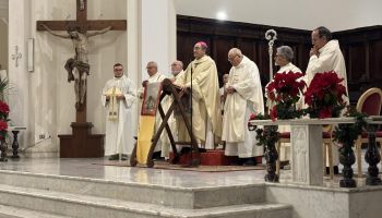 «La salvezza nasce tra le rovine»: il messaggio del vescovo di Lamezia Terme