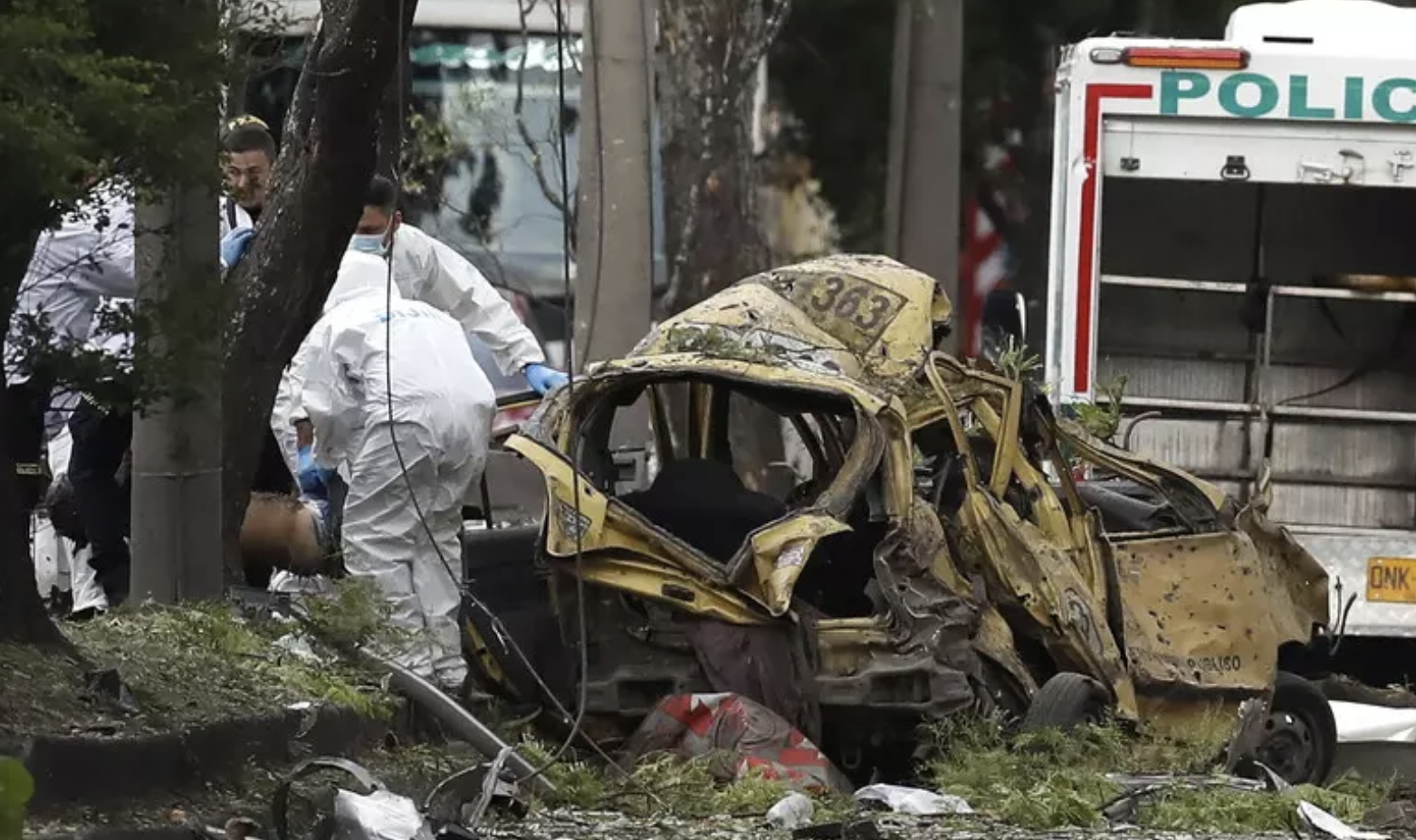Attentato in Colombia durante la distruzione delle coltivazioni di coca: 17 morti