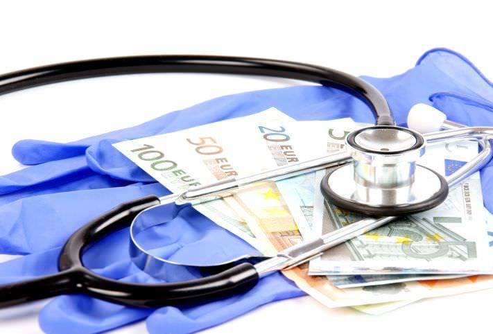 Sanità business, il “mercato” dei bonus che aumentano la migrazione dei pazienti