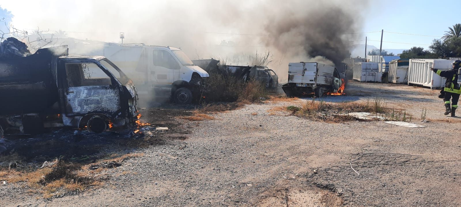 Incendi mezzi Locride Ambiente, Fragomeni: «Continueremo con determinazione e fiducia»