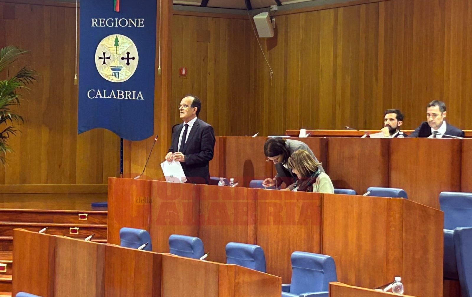 Regione Calabria, dal Consiglio via libera al Bilancio di previsione