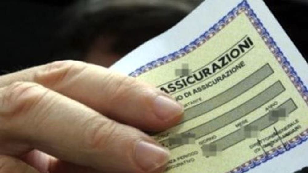 Truffa delle polizze auto, denunciata una coppia di Crotone