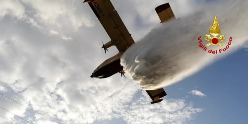 incendio-catanzaro-canadair