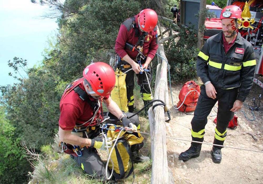 Anziano disperso salvato dai Vigili del fuoco nel Reggino