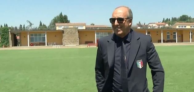 Ventura in visita al Crotone