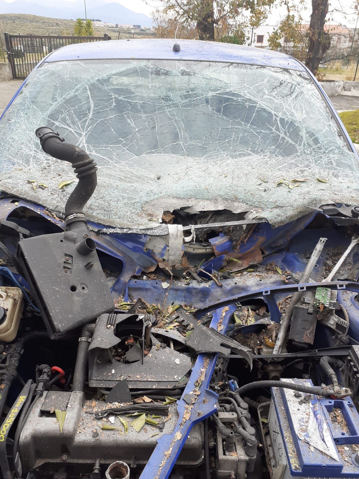 Intimidazione ad un’ambientalista di Scalea, in fiamme la sua auto