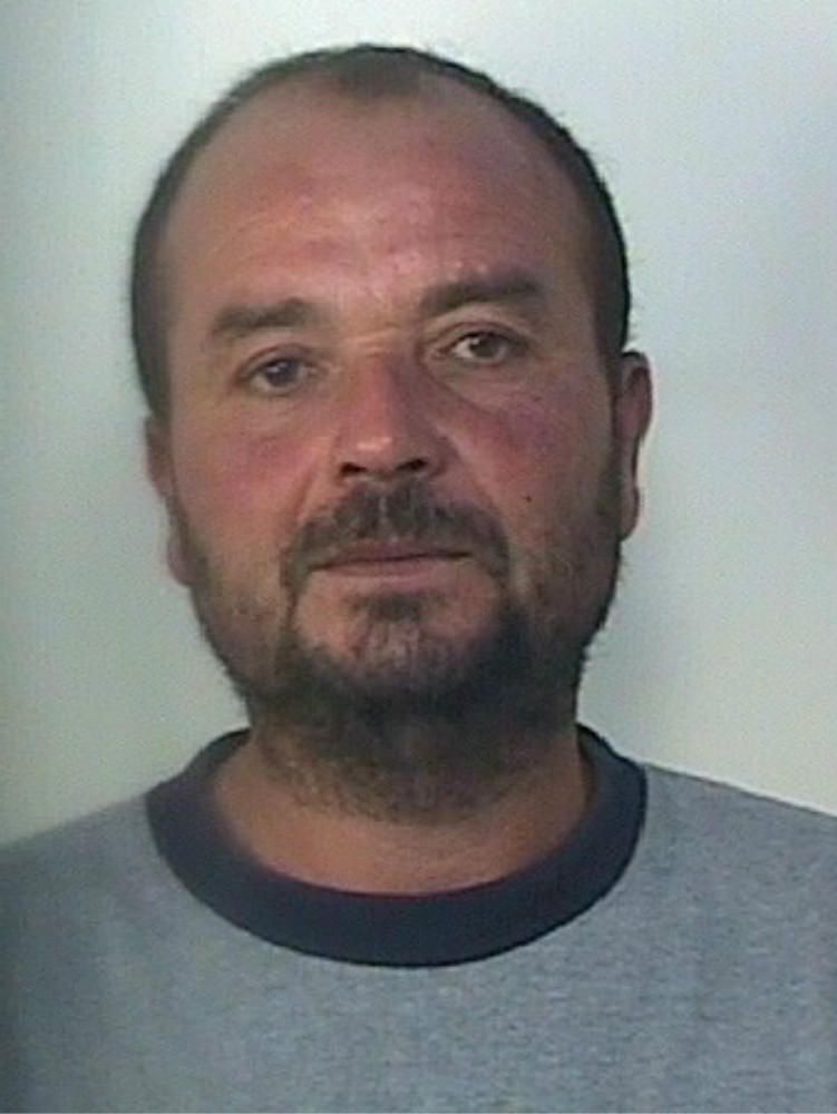 Spara al vicino, arrestato