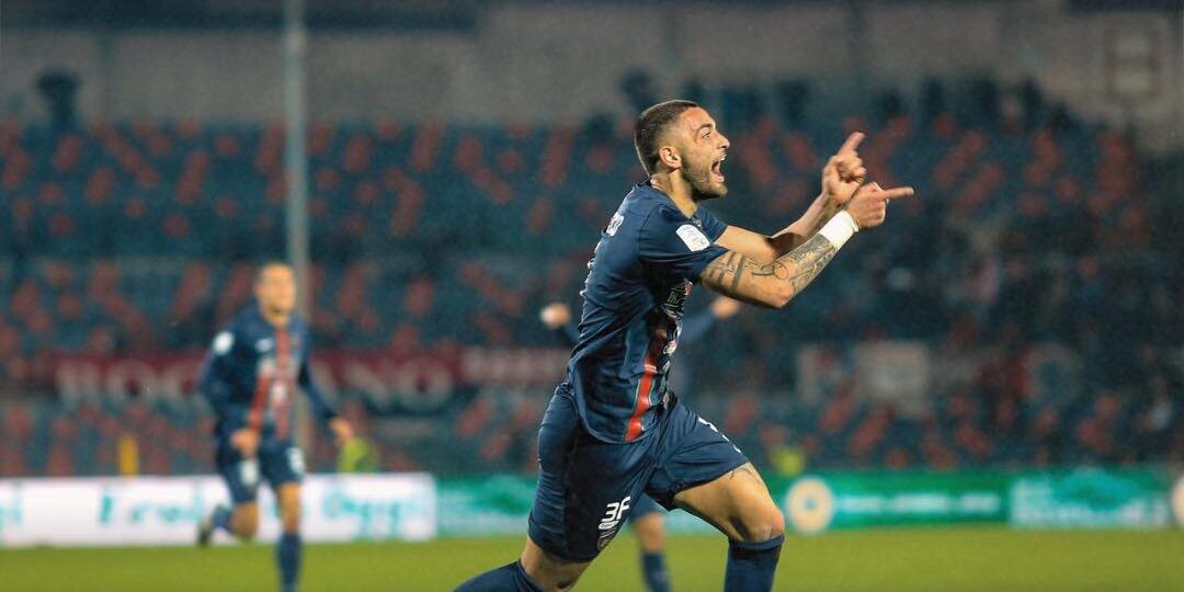 Cosenza, 3 punti per sperare: Reggiana battuta di misura al “San Vito Marulla”, Artistico di nuovo in gol