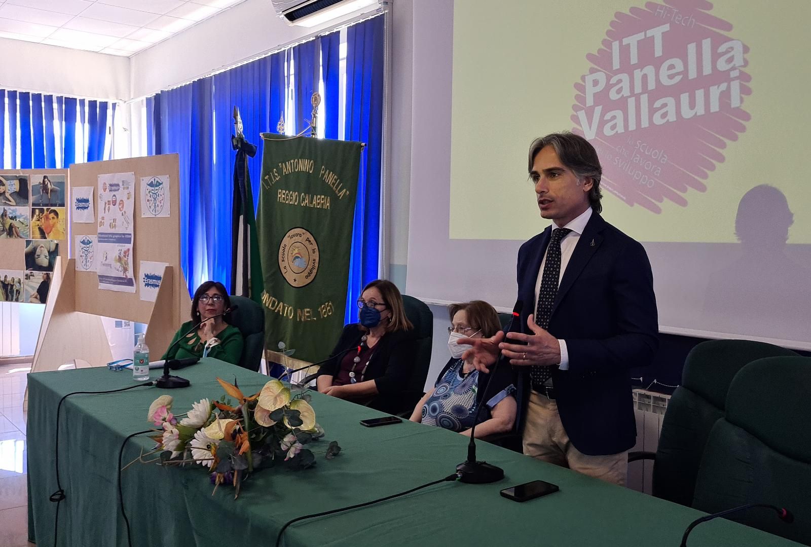 All’Istituto “Panella-Vallauri” le borse di studio “Italo Falcomatà”