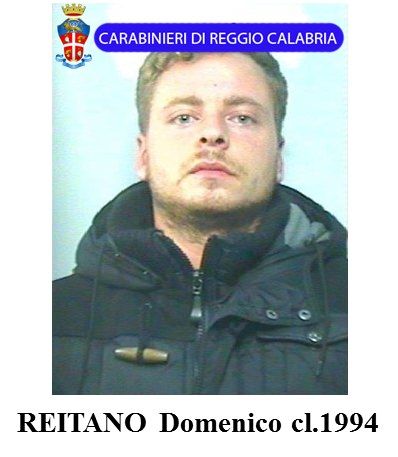Ferì un coetaneo a Gioia, arrestato