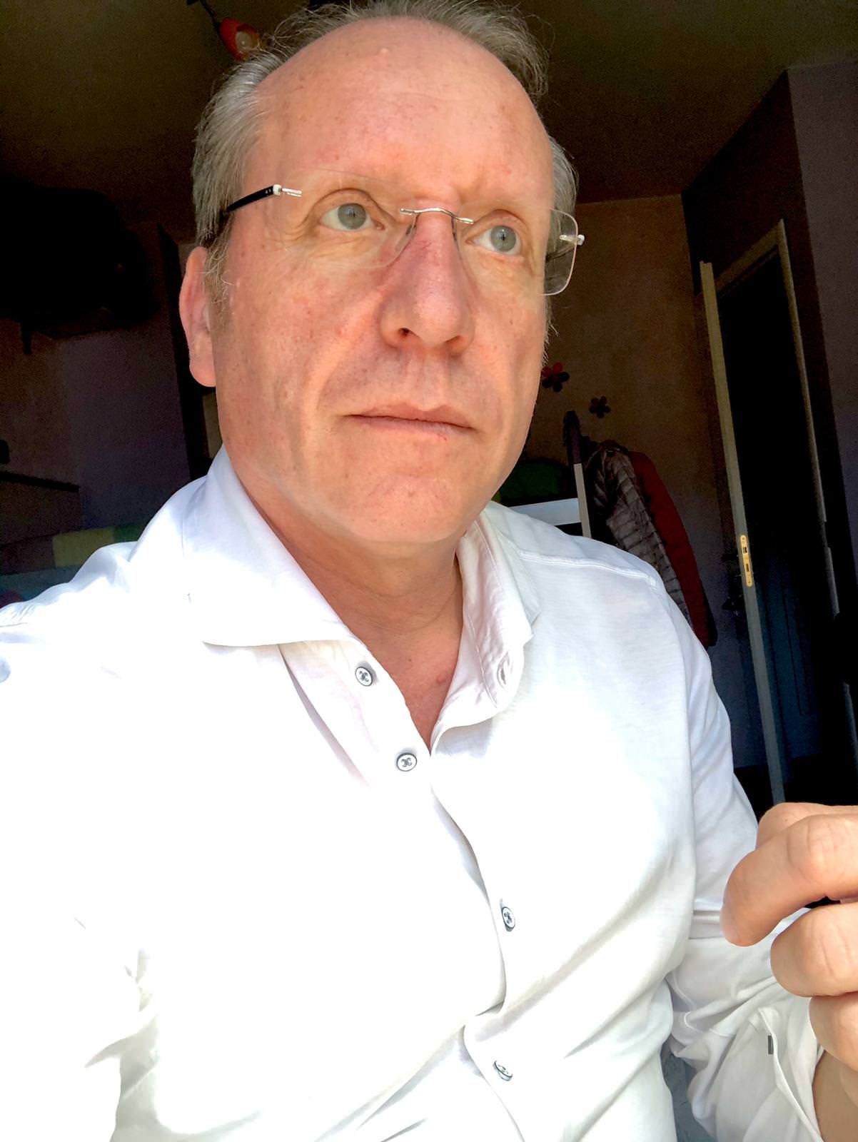 Laratta: «La Regione organizzi il rientro degli studenti bloccati al Nord»