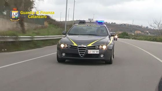 Firenze, arrestato per usura un calabrese vicino alla ‘ndrina Bellocco