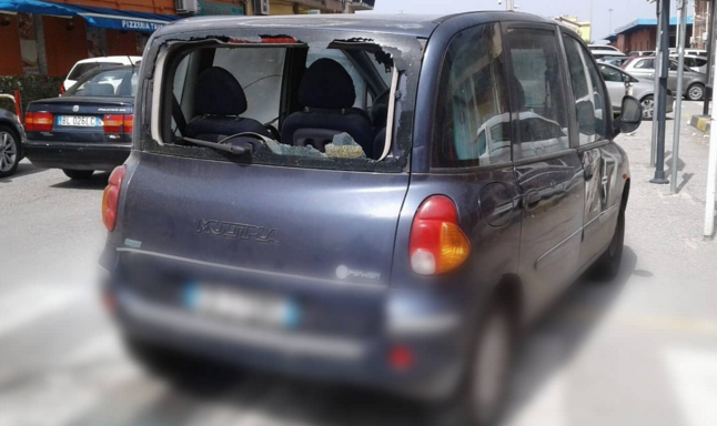 Raid contro i prof a Lamezia, identificati i responsabili