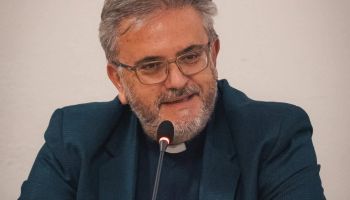 Don Ennio Stamile vince la sezione “Romanzi” del premio IusArteLibri 2026