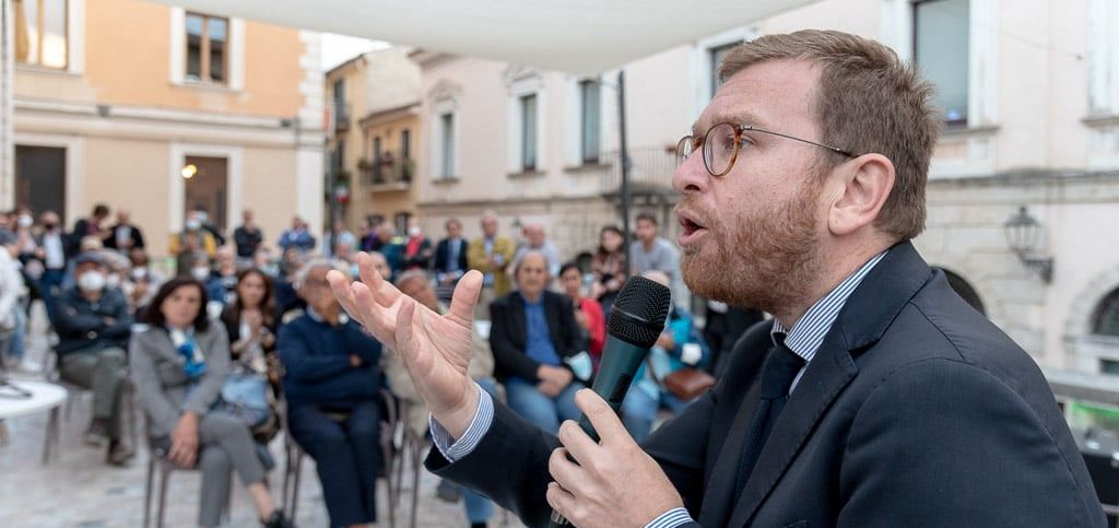 «La legge di bilancio sarà pagata interamente dal Sud»