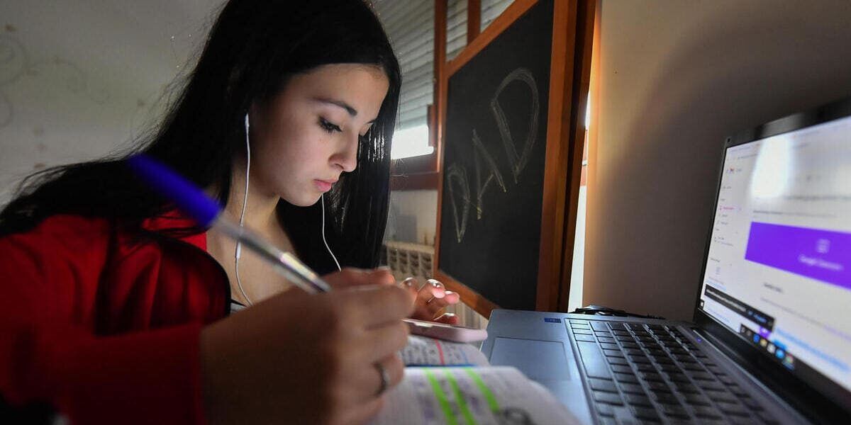 Scuola, niente dad con un solo contagio in classe