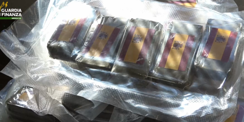 Corriere della droga arrestato agli imbarcaderi di Messina