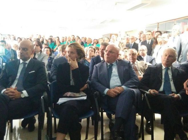 Lorenzin: «In Calabria 800 assunzioni tra medici e infermieri»