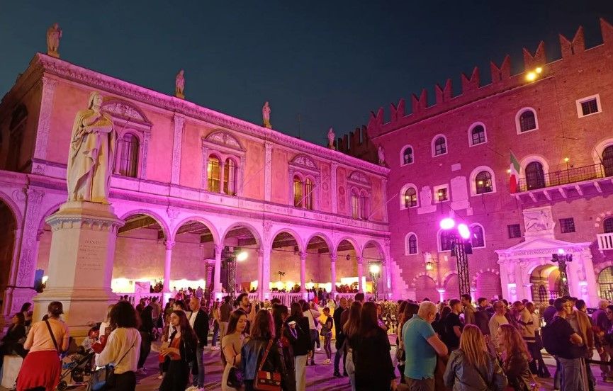 “Vinitaly and the City”, il fuori salone mostra una “Calabria Straordinaria” – FOTO