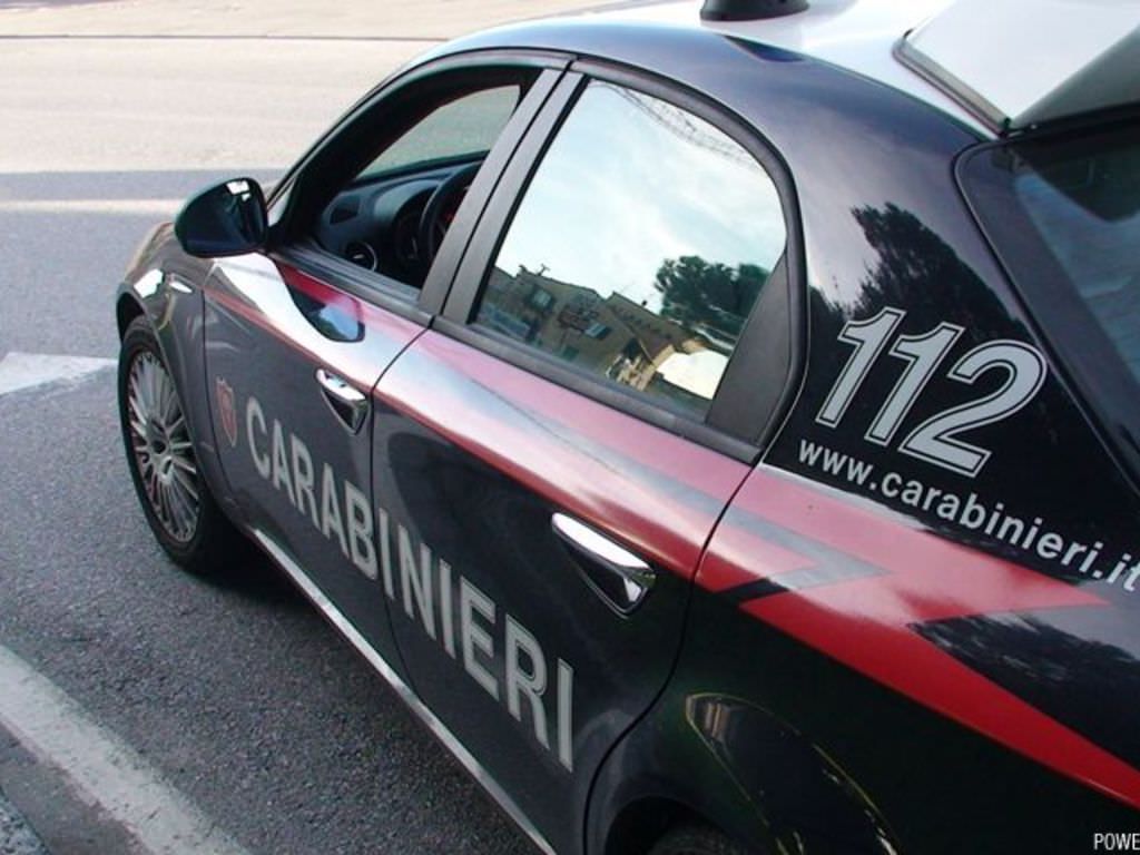 Tentano un'estorsione, tre divieti di avvicinamento a Crotone