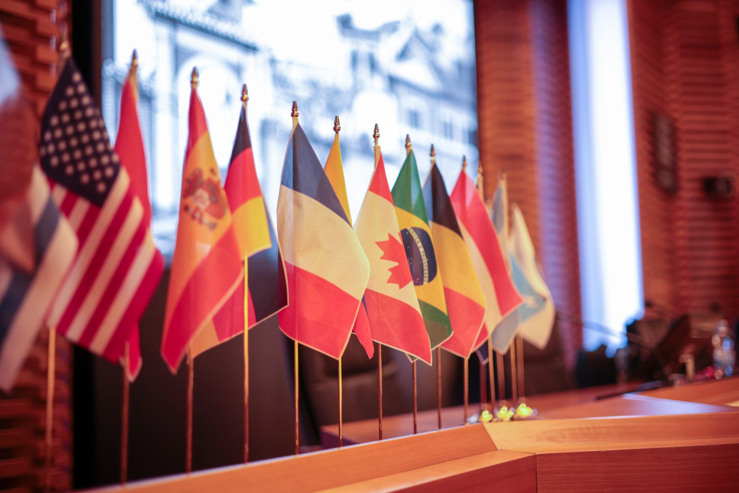 L’Europa è un business: la ’ndrangheta reinveste i suoi miliardi e si infiltra nell’economia globale