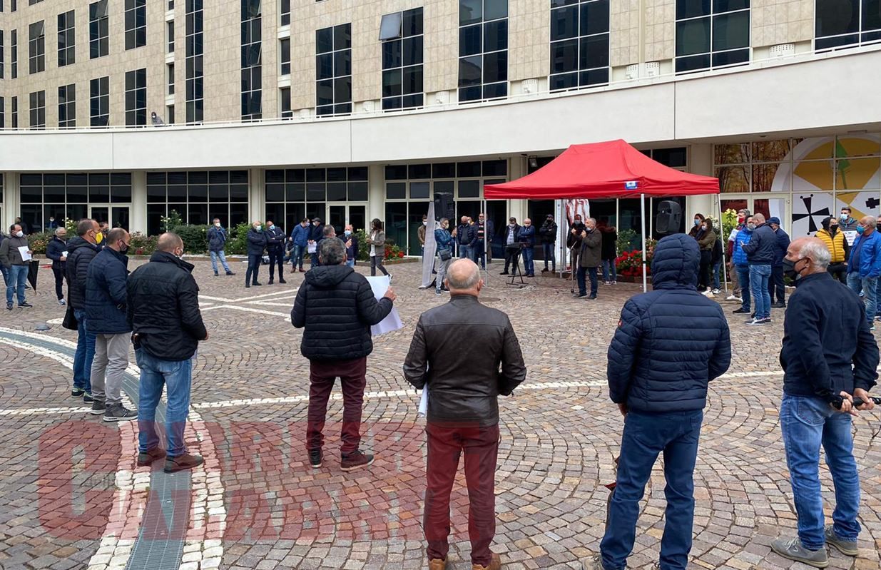 Emergenza Covid, gli ambulanti alla Cittadella: «La pazienza è finita»