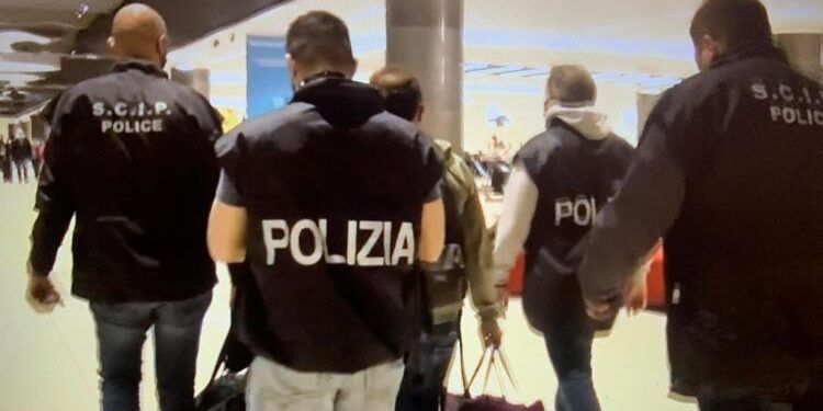 ‘Ndrangheta, il boss Giuseppe Romeo rimpatriato in Italia dopo l’arresto in Spagna – VIDEO