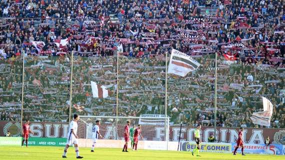 Reggina, il Comune scommette sulla “Fenice Amaranto”. Bocciato Bandecchi