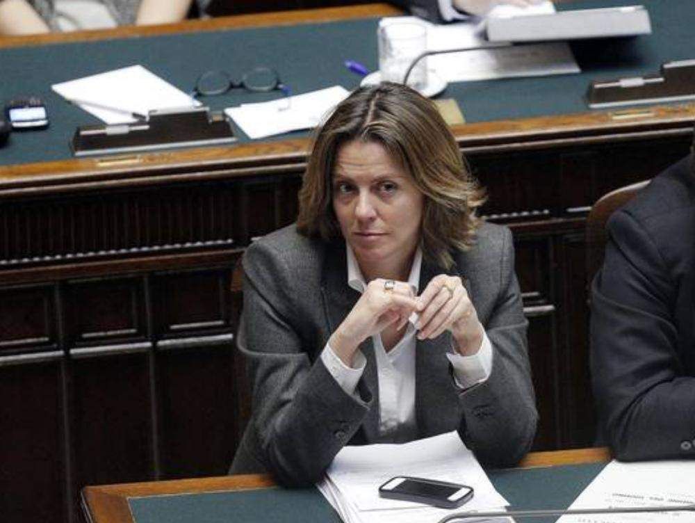 Lorenzin e quel «finto interesse verso la Calabria»