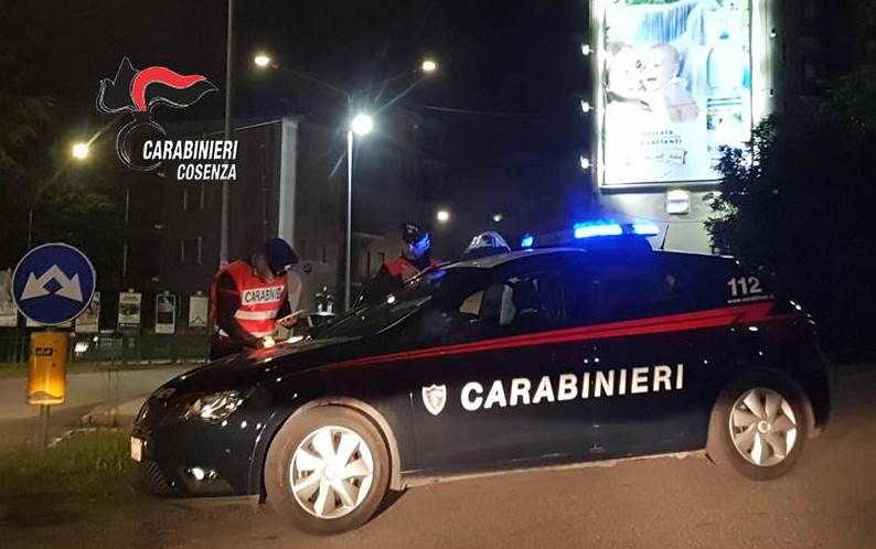 Sciacallaggio in un ristorante cinese a Cosenza, due arresti