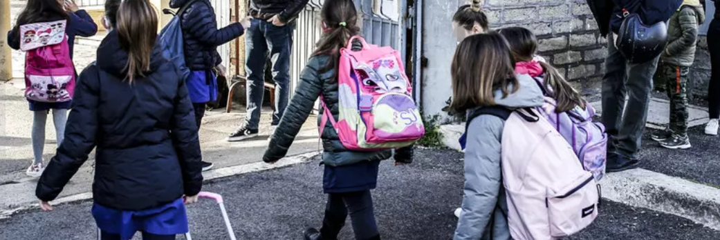 Scuola al via, la novità: «il concetto di Patria» in educazione civica
