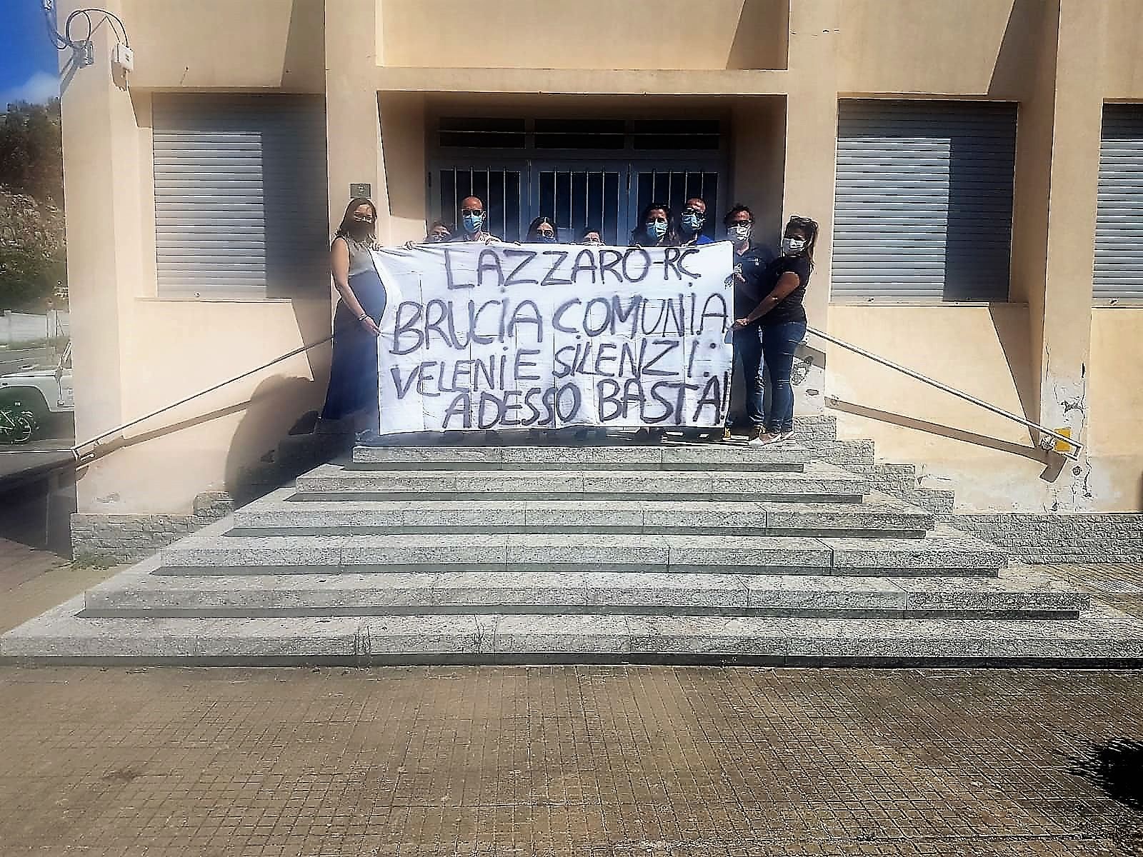 Incendio area Comunia, i cittadini chiedono incontro col Prefetto di Reggio Calabria