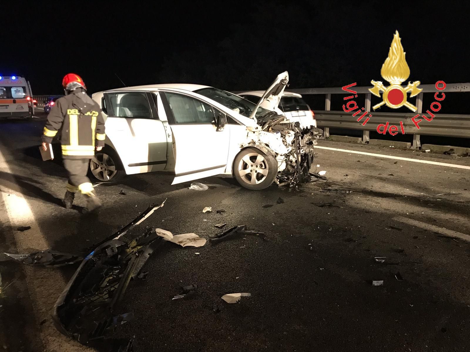 Incidente sulla “Due Mari”, coinvolte due auto e un furgone