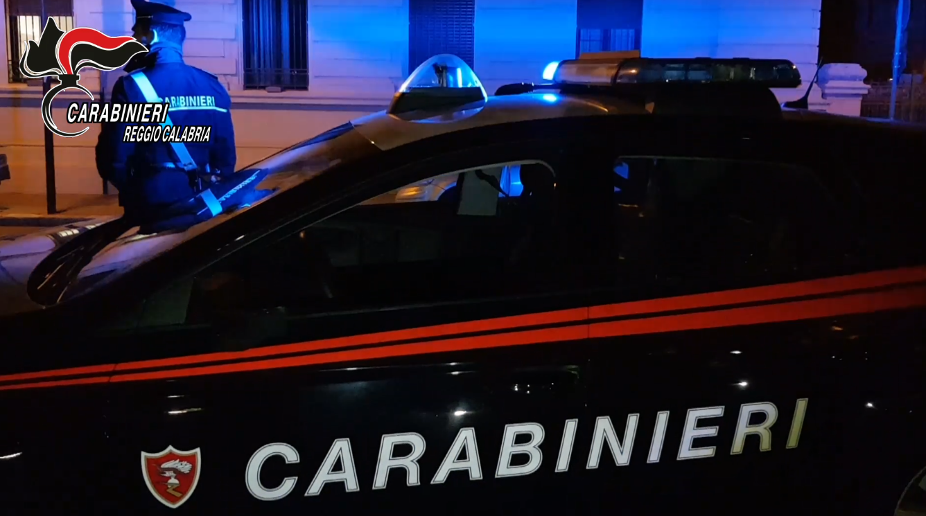 ‘Ndrangheta a Reggio, le “soffiate” ai Palumbo dell’agente in pensione: «Fanno pulizia, ce ne sono assai»