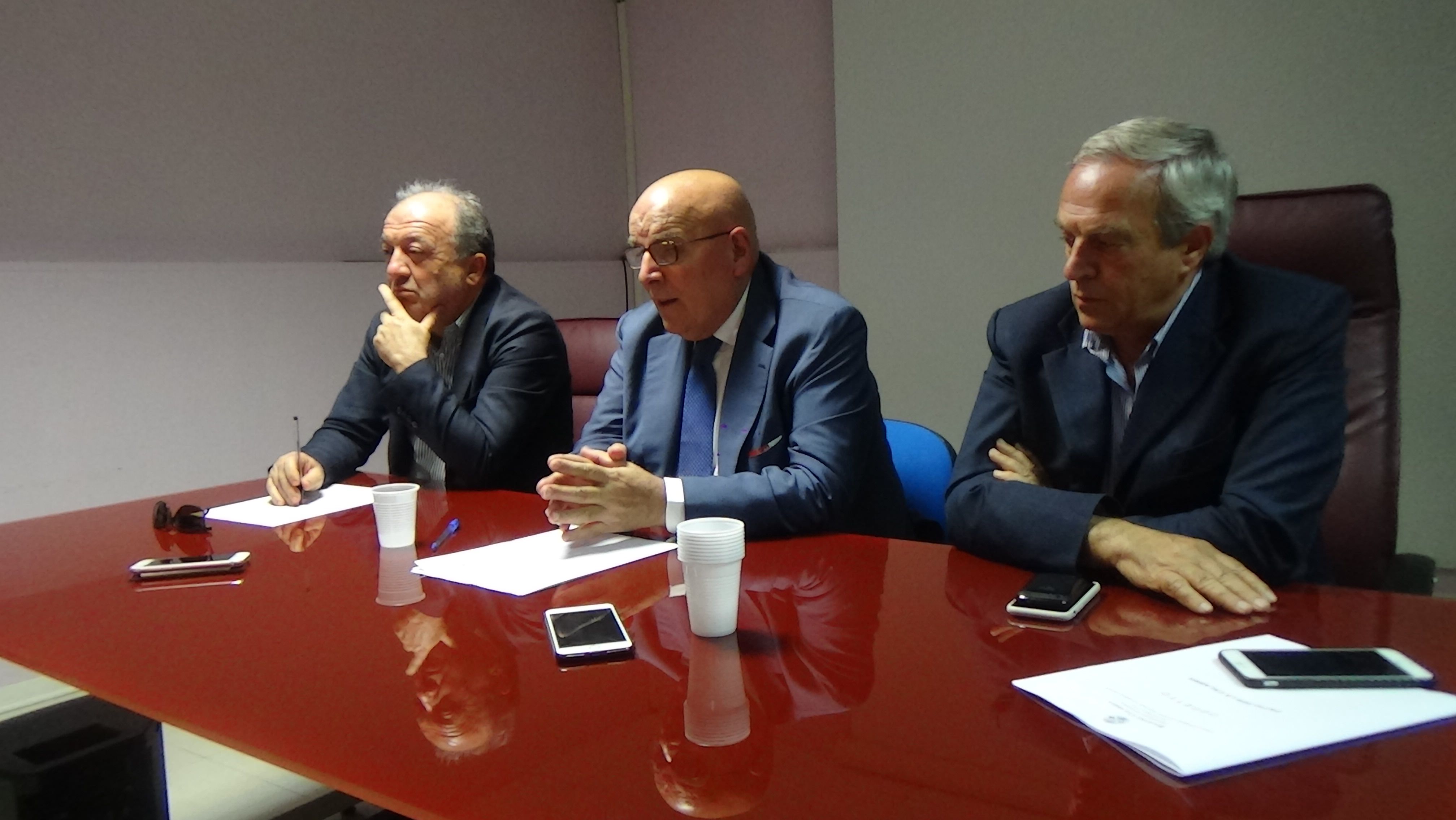 Ospedale di Cosenza, l'allarme di Oliverio: «A rischio 245 milioni» – VIDEO