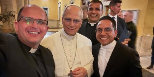 Visita a sorpresa del Papa al Palazzo del Sant'Uffizio