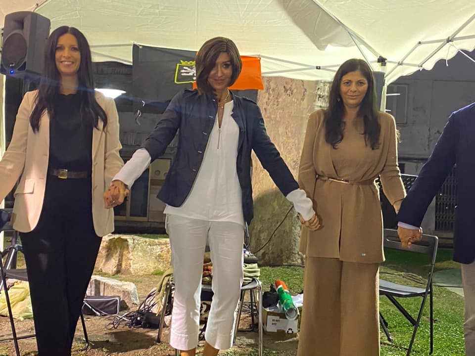 La lunga trasferta della Santelli a caccia dei voti dei calabresi della Valle