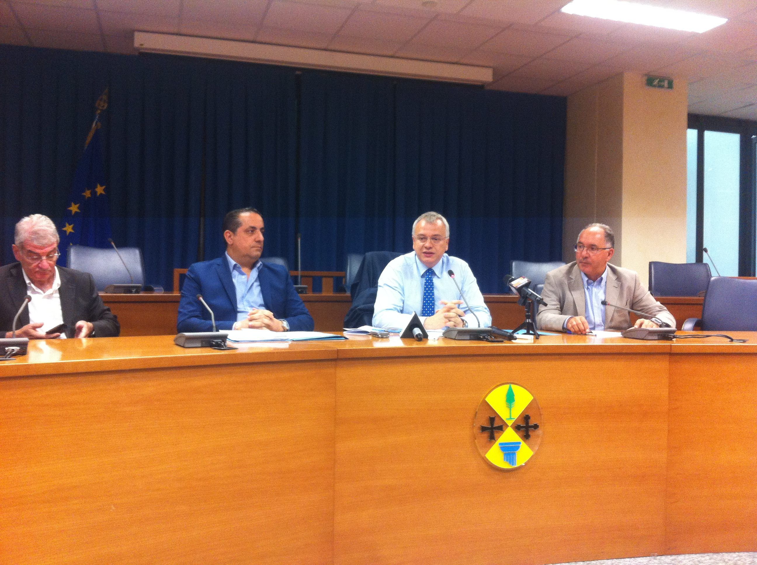 Talarico contro tutti