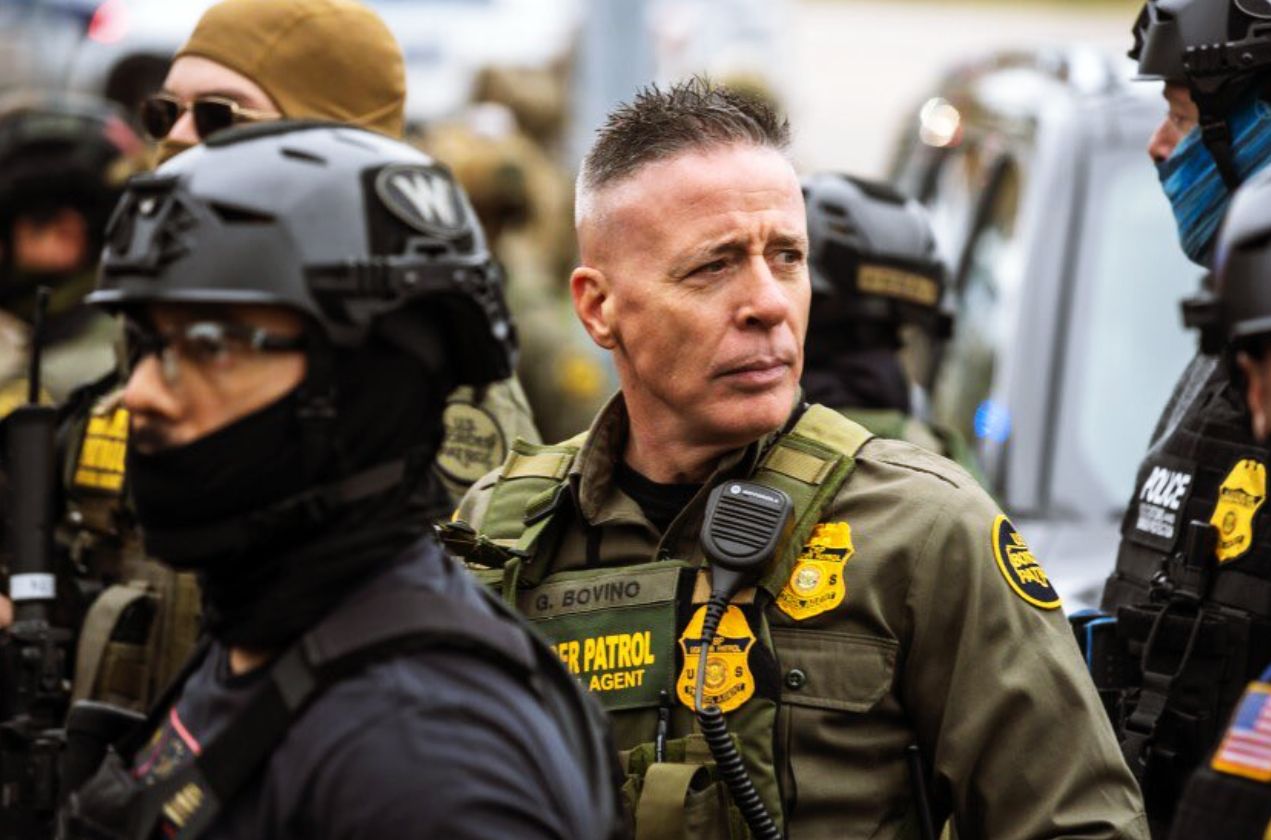 Dalla Calabria agli Usa, Greg Bovino simbolo del pugno duro di Trump sull’immigrazione